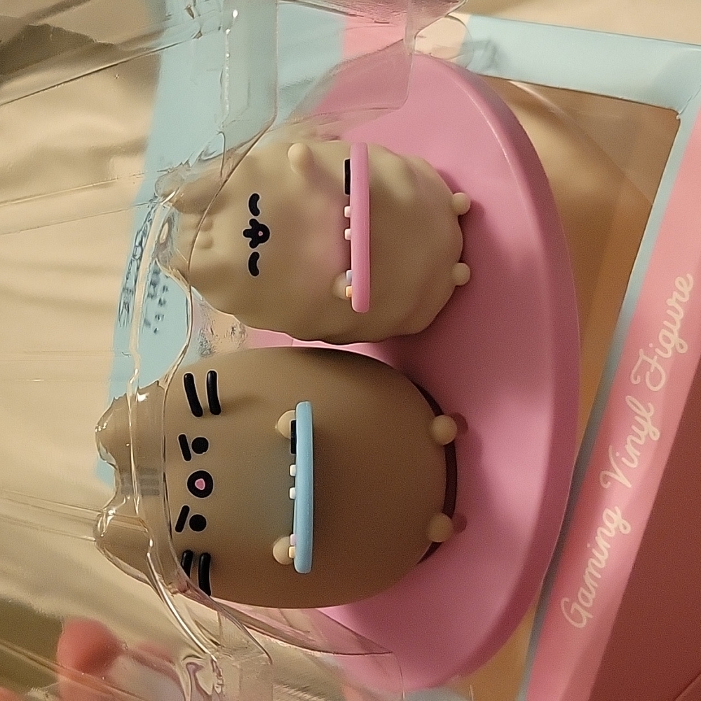 Pusheen Gaming Vinyl Figure